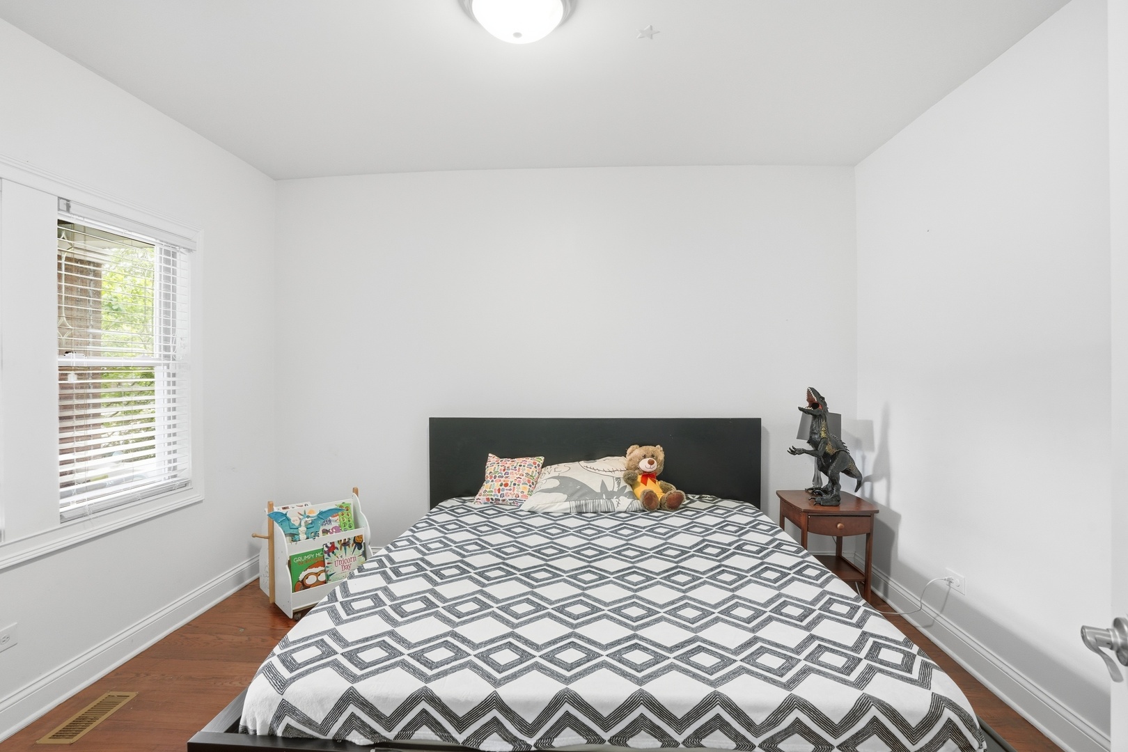 1229 Maple Avenue Berwyn, IL 60402 - Photo 13 of 29