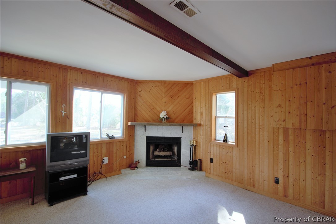 2436 Starvation Road Gloucester, VA 23061 - Photo 7 of 37 Gallery Image 7