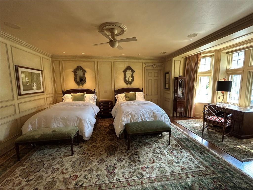 5049 Wornall Road, Unit 1E Kansas City, MO 64112 - Photo 8 of 16 Gallery Image 8