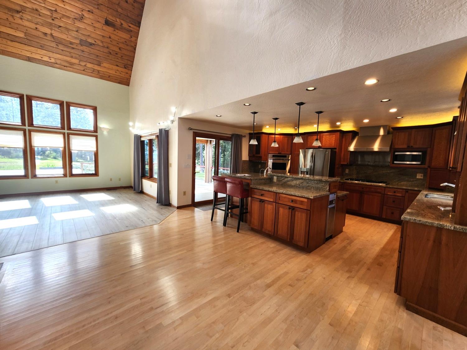 19500 Jesus Maria Road Mokelumne Hill, CA 95245 - Photo 11 of 92