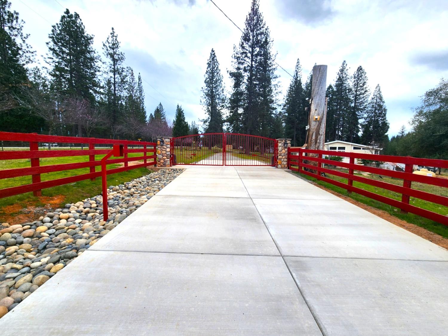 19500 Jesus Maria Road Mokelumne Hill, CA 95245 - Photo 5 of 92