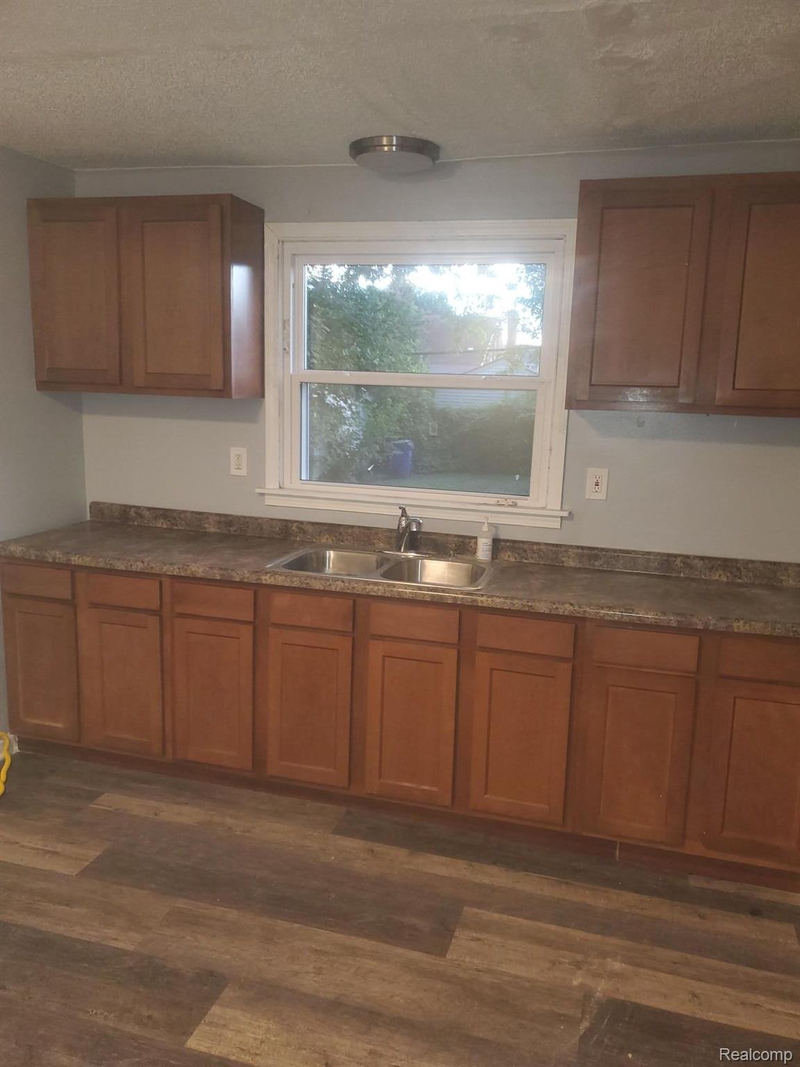 8267 Meyers Road Detroit, MI 48228 - Photo 31 of 34 Gallery Image 31
