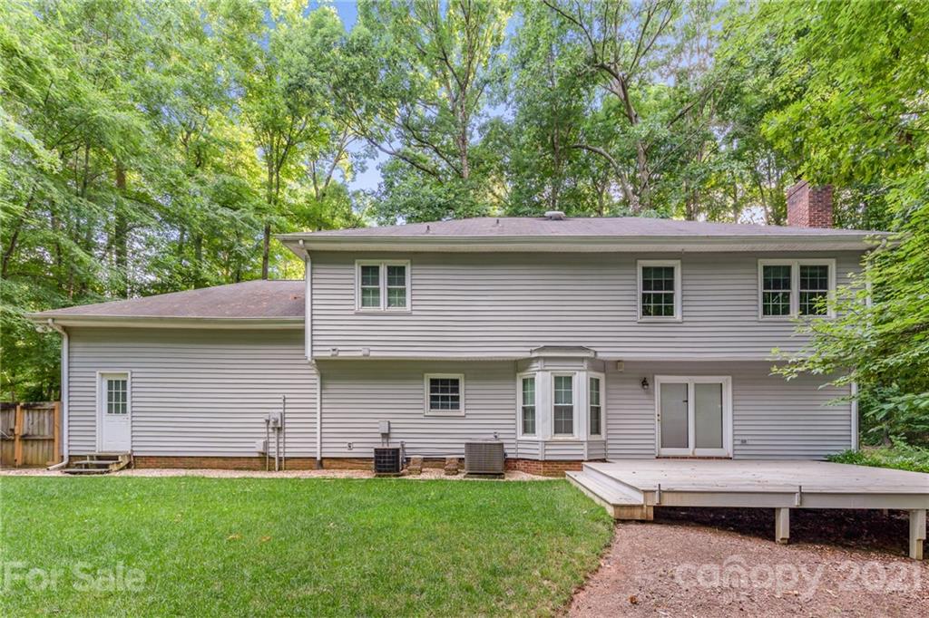 7227 Potter Road Matthews, NC 28104 - Photo 5 of 23 Gallery Image 5