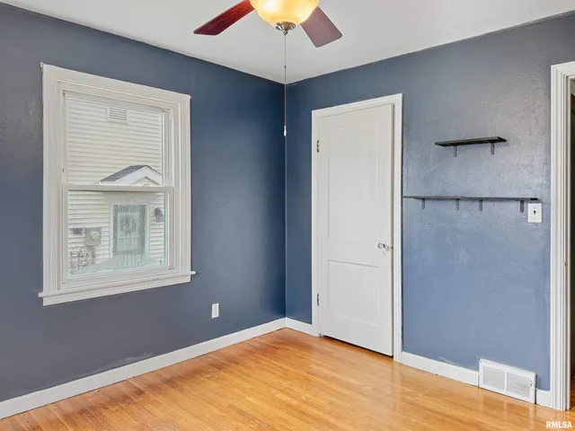 $169,900 | 215 Court Drive, Washington, IL 61571