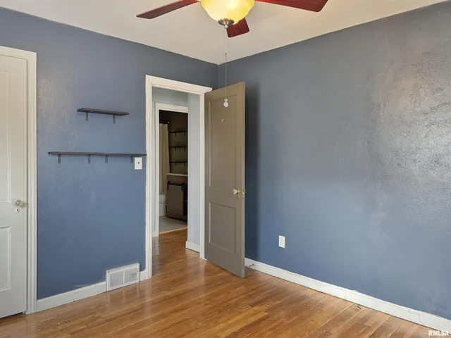 $169,900 | 215 Court Drive, Washington, IL 61571