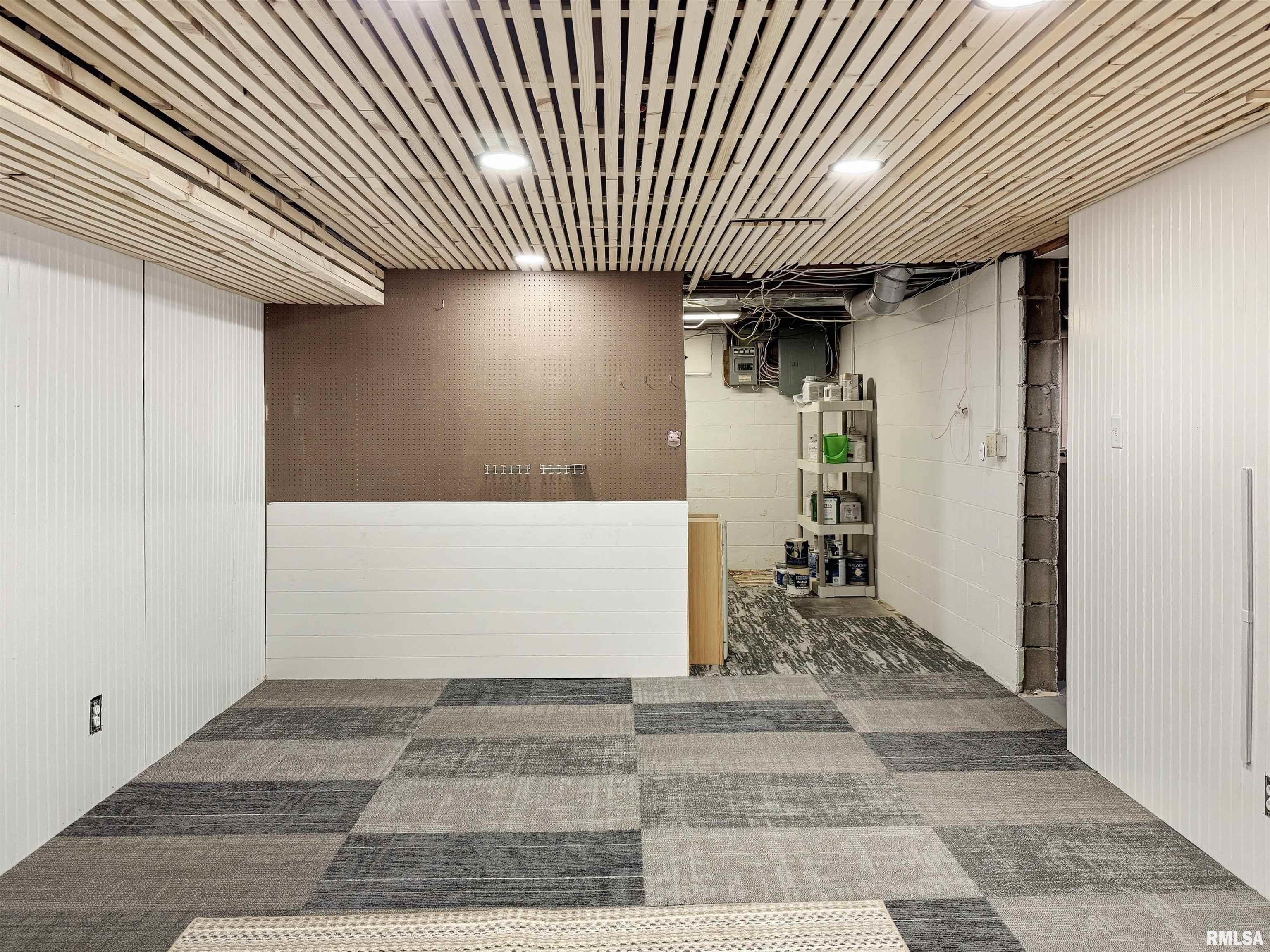 215 Court Drive Washington, IL 61571 - Photo 35 of 44