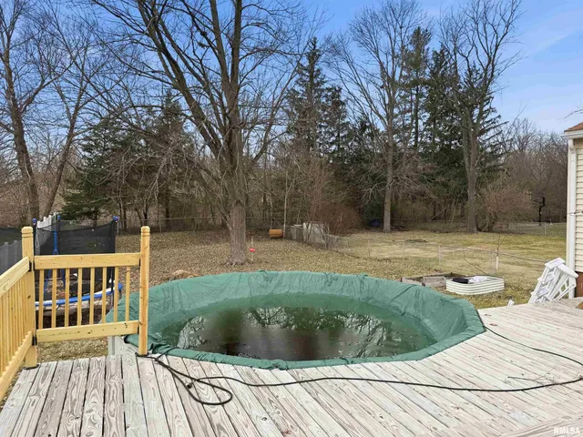 $169,900 | 215 Court Drive, Washington, IL 61571