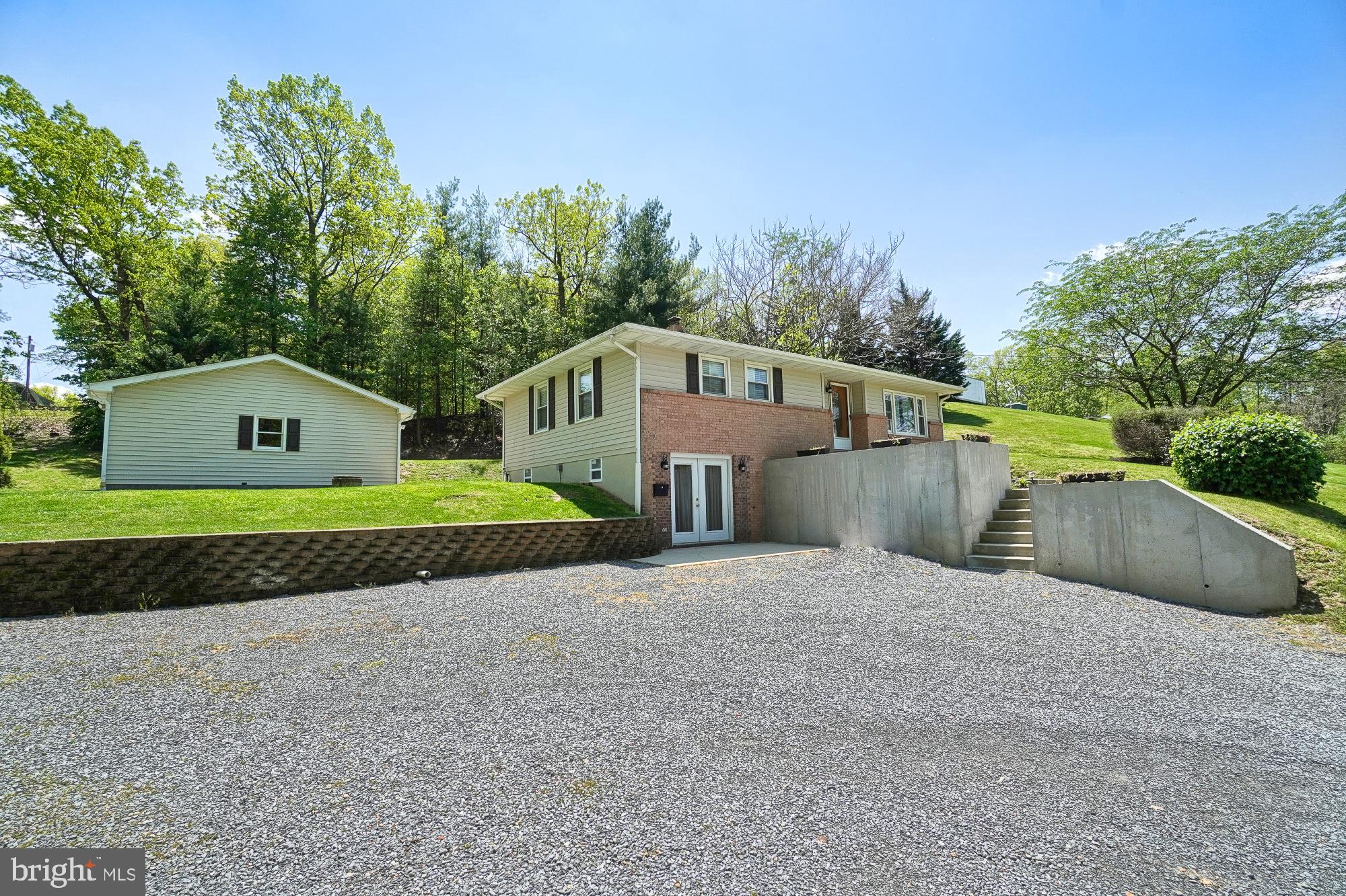 10327 Old Liberty Road Frederick, MD 21701 - Photo 8 of 71