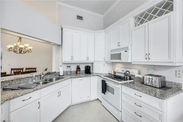 $7,500 | 631 Beachwalk Circle, Unit F204, Naples, FL 34108