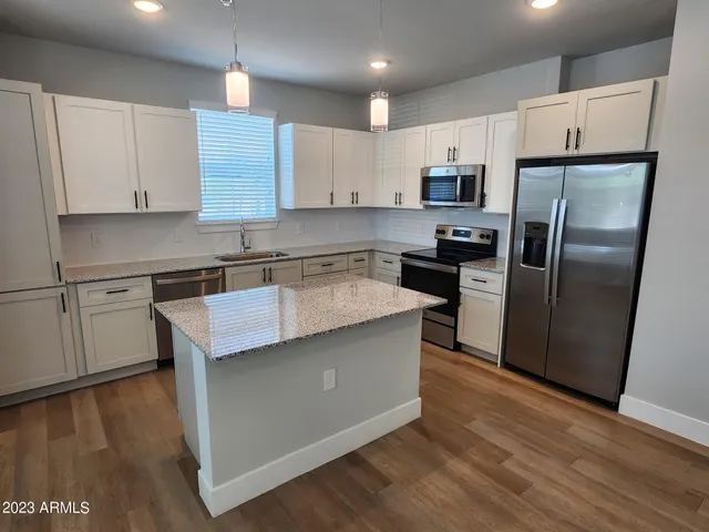 $2,395 | 7460 North Zanjero Boulevard, Unit B4, Glendale, AZ 85305