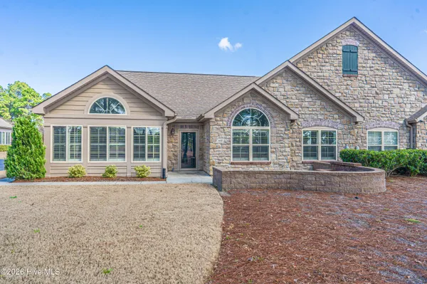 $599,500 | 117 West Chelsea Court, Southern Pines, NC 28387