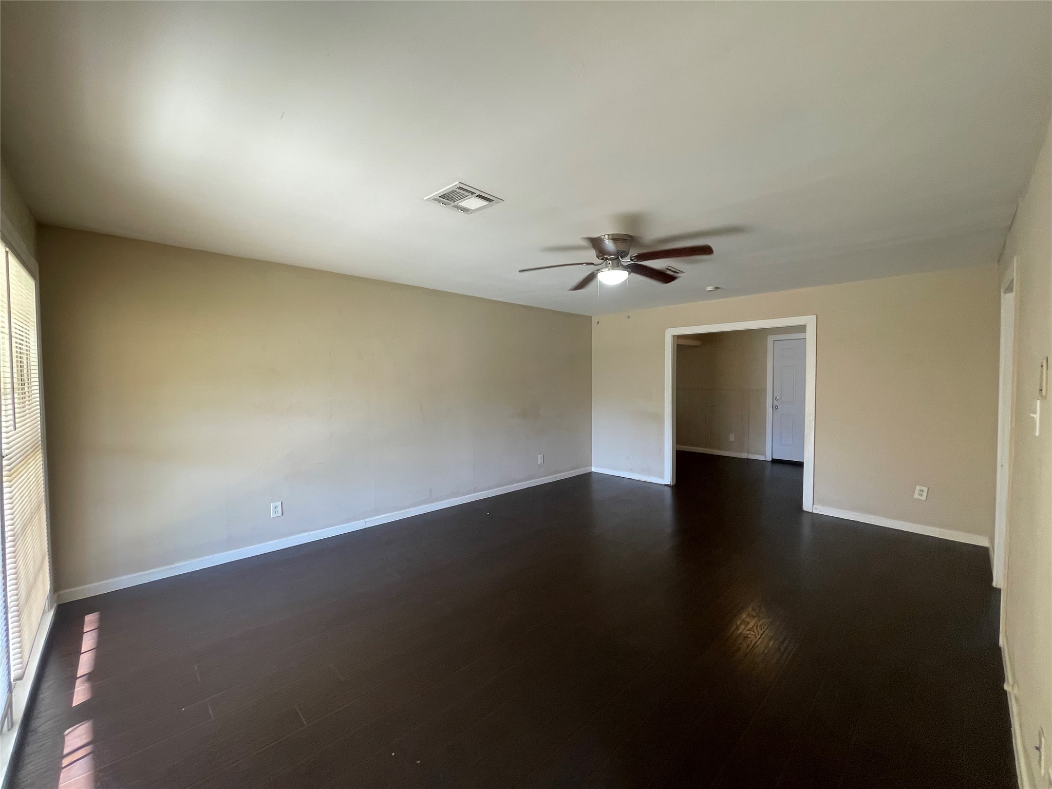 2904 Fannin Street La Marque, TX 77568 - Photo 9 of 16