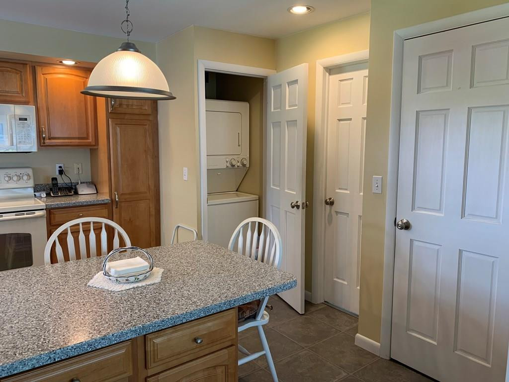 28 Chapman Street Rouses Point, NY 12979 - Photo 4 of 73 Gallery Image 4