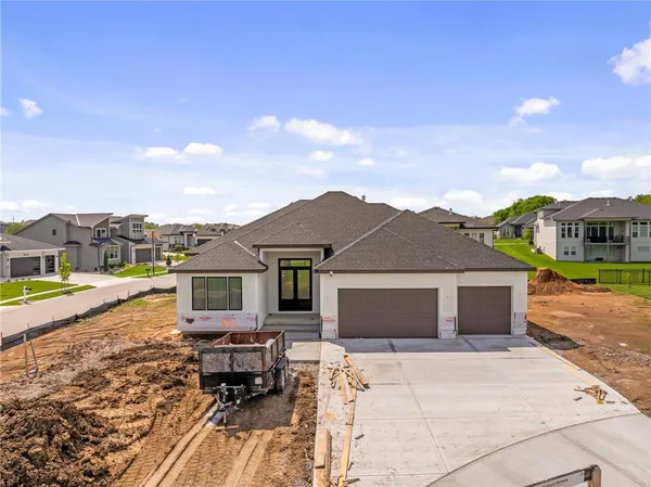 $750,950 | 8996 Shady Bend Road, Lenexa, KS 66227