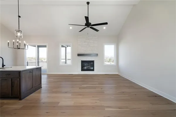 $750,950 | 8996 Shady Bend Road, Lenexa, KS 66227