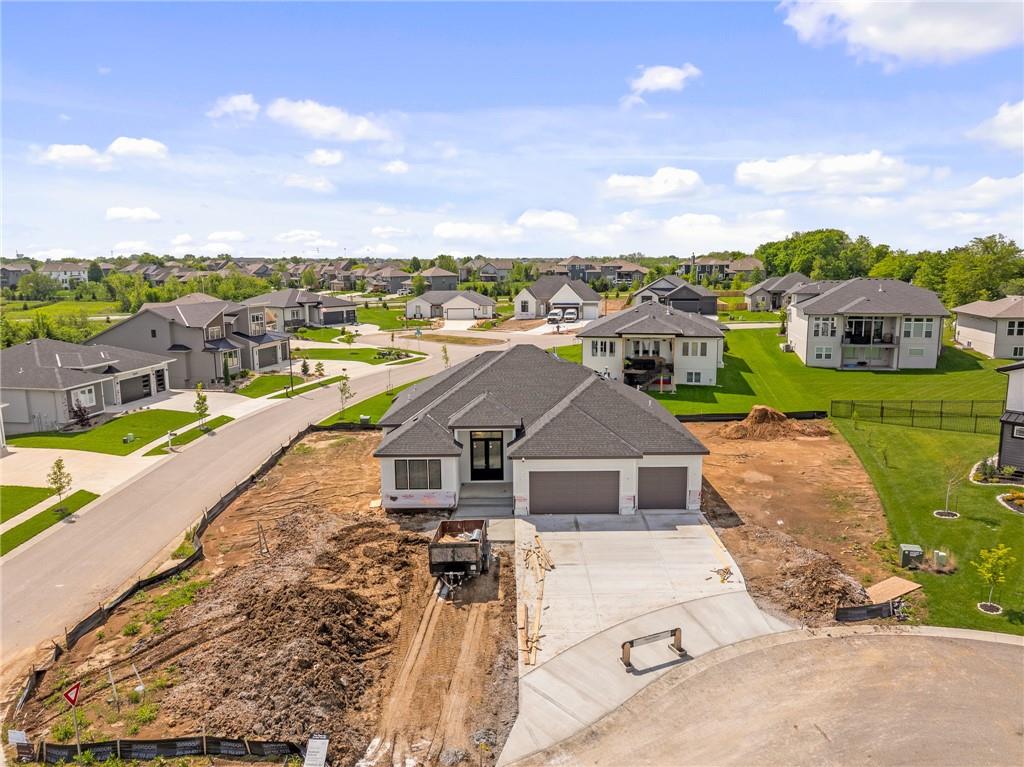 8996 Shady Bend Road Lenexa, KS 66227 - Photo 2 of 58