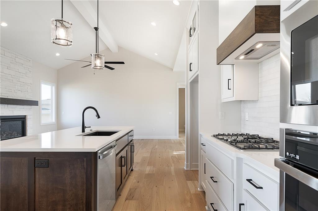 8996 Shady Bend Road Lenexa, KS 66227 - Photo 28 of 58