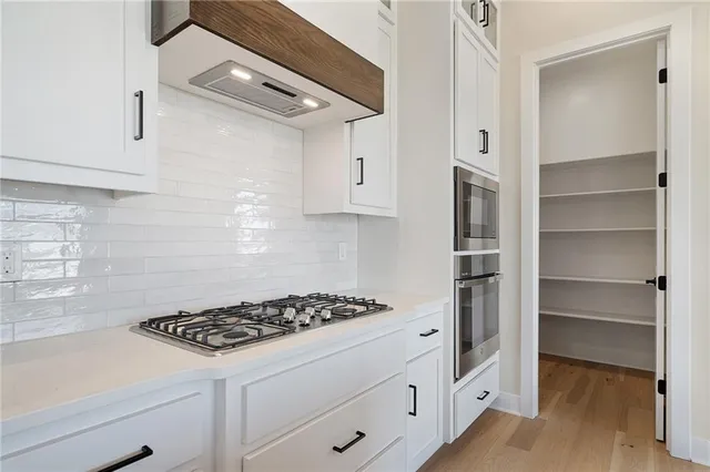 $750,950 | 8996 Shady Bend Road, Lenexa, KS 66227