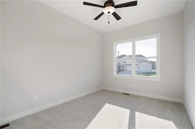 $750,950 | 8996 Shady Bend Road, Lenexa, KS 66227