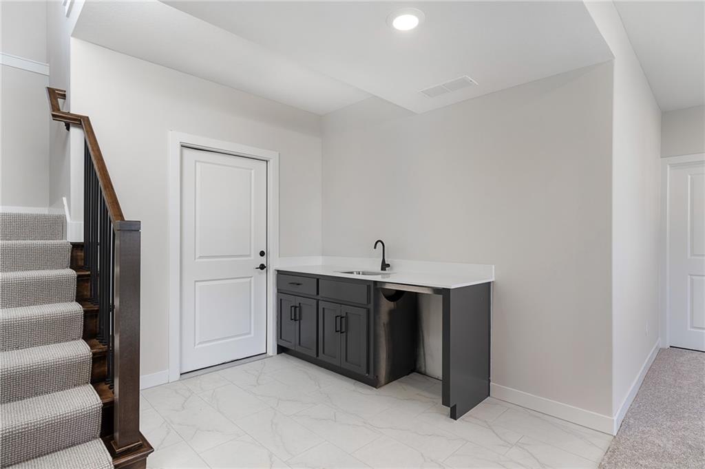 8996 Shady Bend Road Lenexa, KS 66227 - Photo 46 of 58