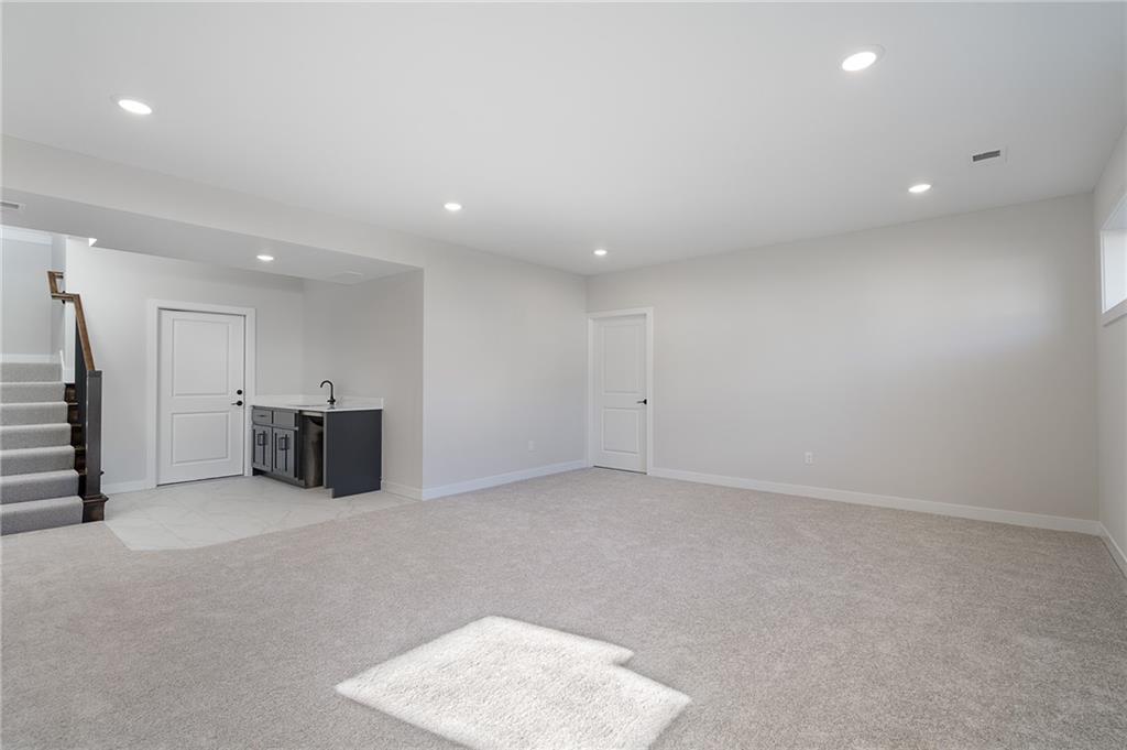 8996 Shady Bend Road Lenexa, KS 66227 - Photo 48 of 58