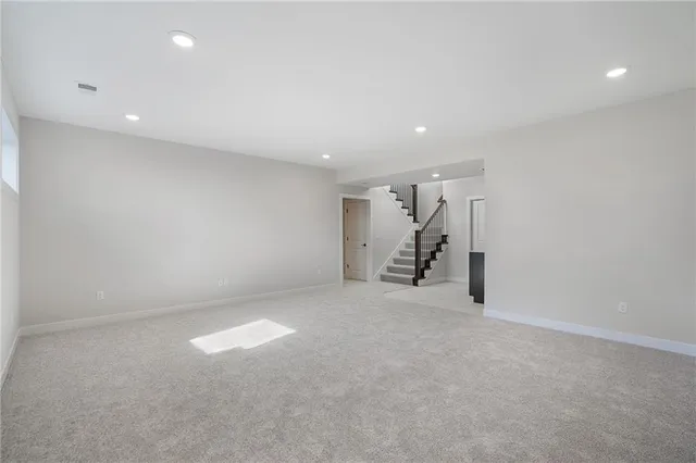 $750,950 | 8996 Shady Bend Road, Lenexa, KS 66227