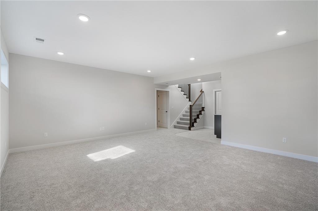 8996 Shady Bend Road Lenexa, KS 66227 - Photo 49 of 58