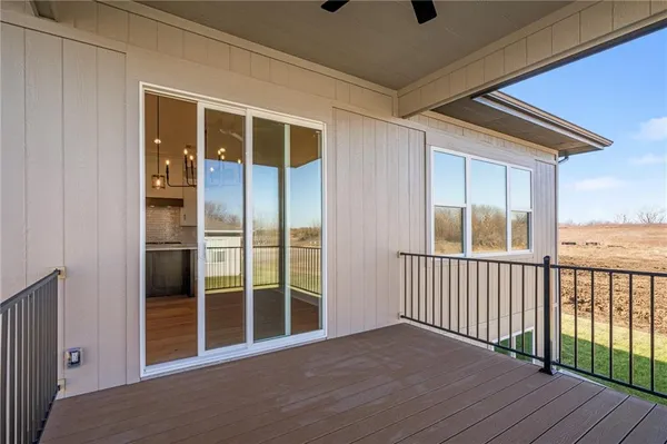 $750,950 | 8996 Shady Bend Road, Lenexa, KS 66227