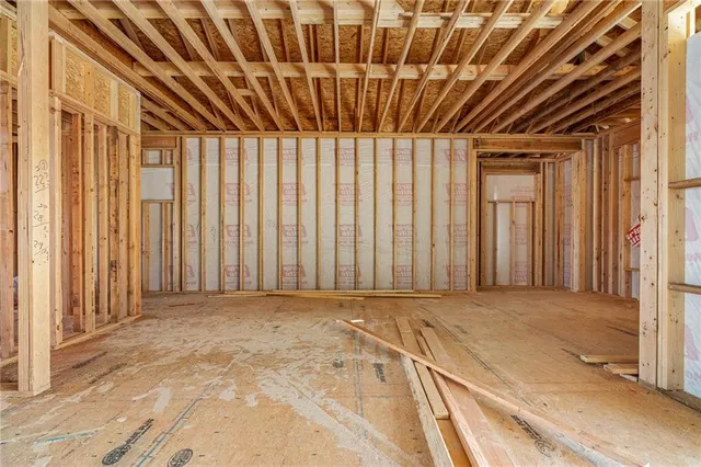 $750,950 | 8996 Shady Bend Road, Lenexa, KS 66227