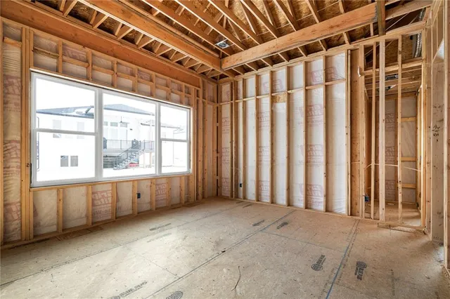 $750,950 | 8996 Shady Bend Road, Lenexa, KS 66227