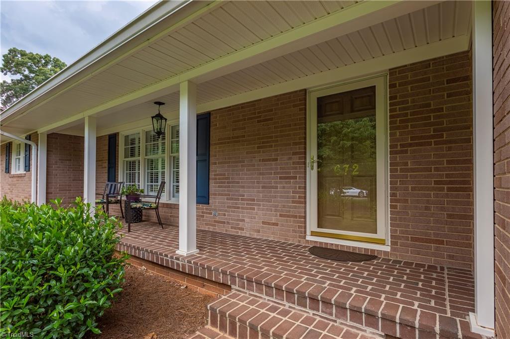 672 Spanish Oak Road Elon, NC 27244 - Photo 2 of 25 Gallery Image 2