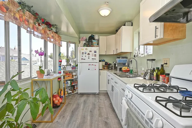 $998,000 | 3914 Agua Vista Street, Oakland, CA 94601