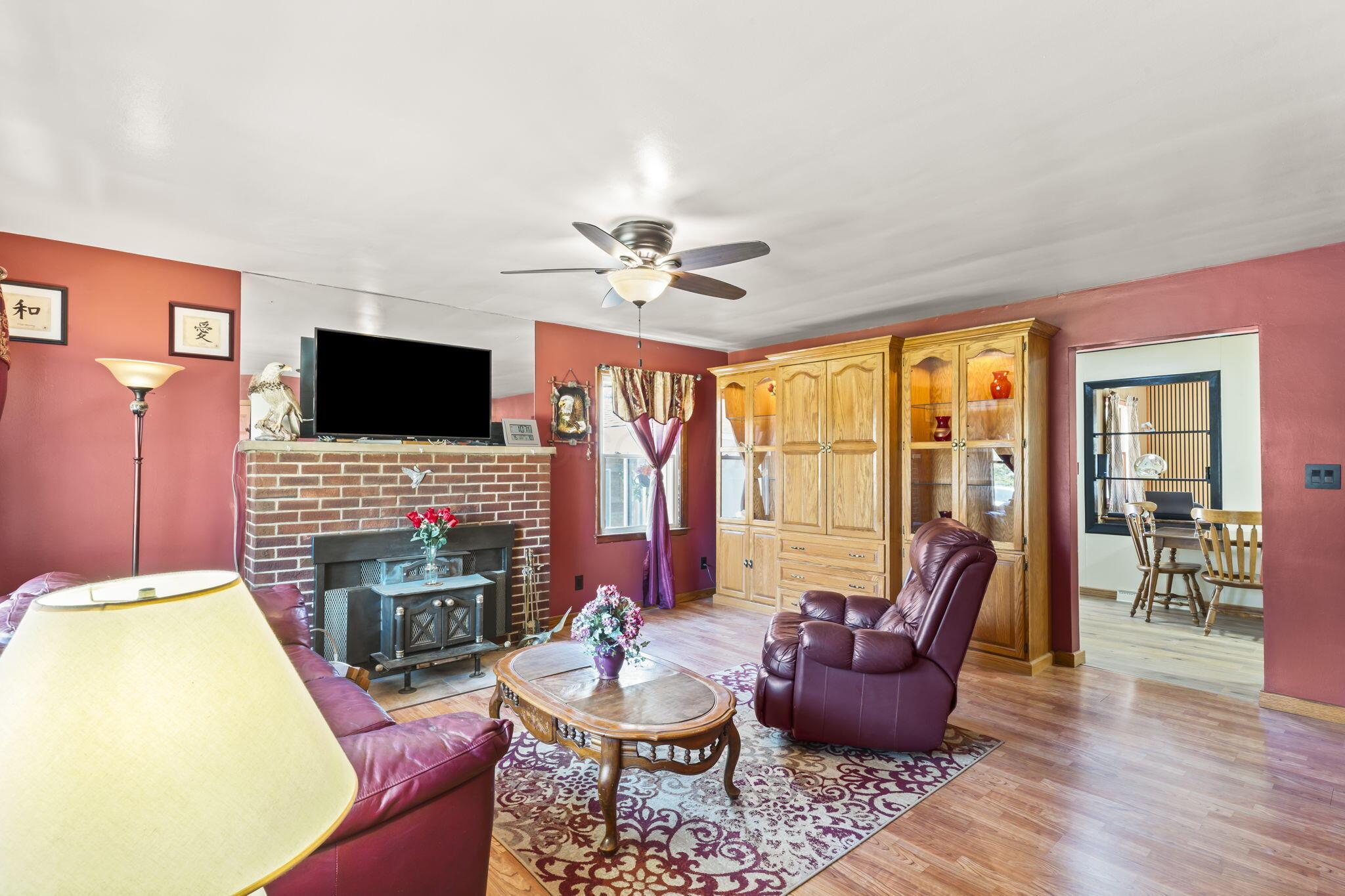 507 Agler Road Columbus, OH 43230 - Photo 11 of 74 Living Room