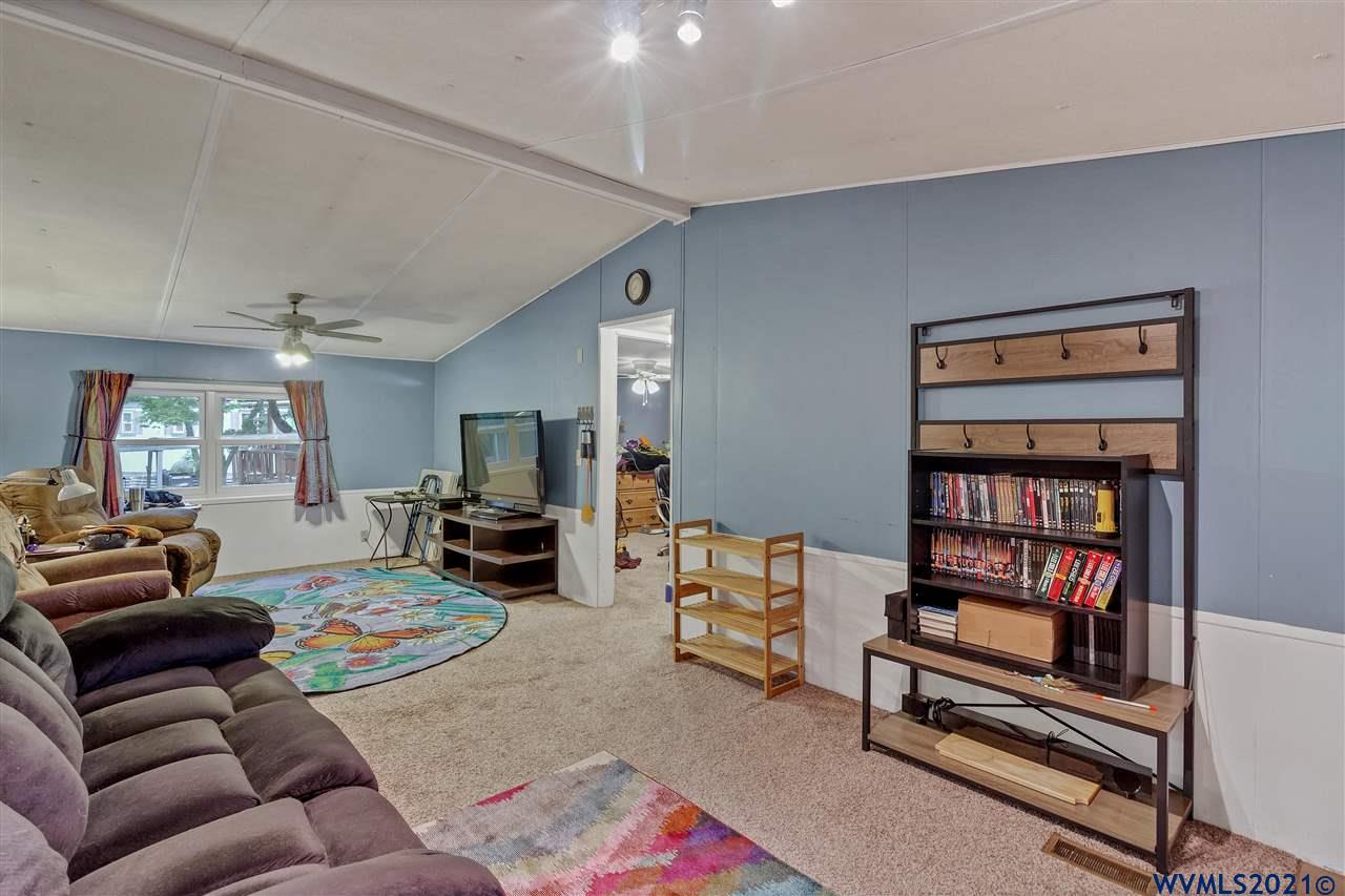 34505 Riverside Drive, Unit 22 Albany, OR 97321 - Photo 4 of 28 Gallery Image 4