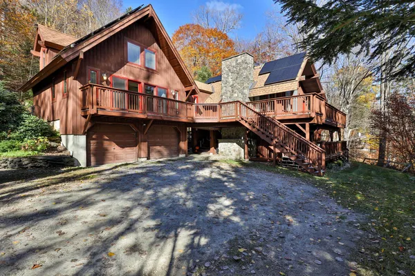 $575,000 | 430 Hawk Mountain Road, Pittsfield, VT 05762