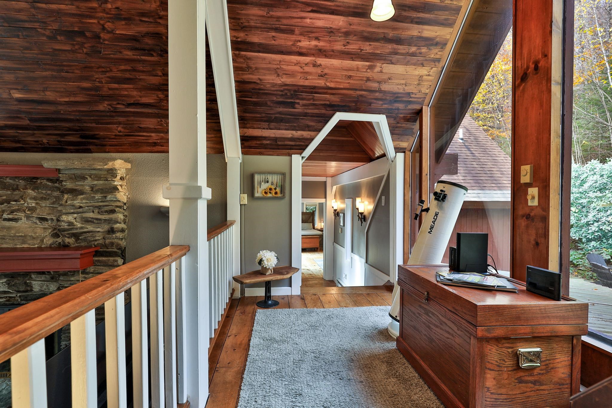 430 Hawk Mountain Road Pittsfield, VT 05762 - Photo 14 of 48