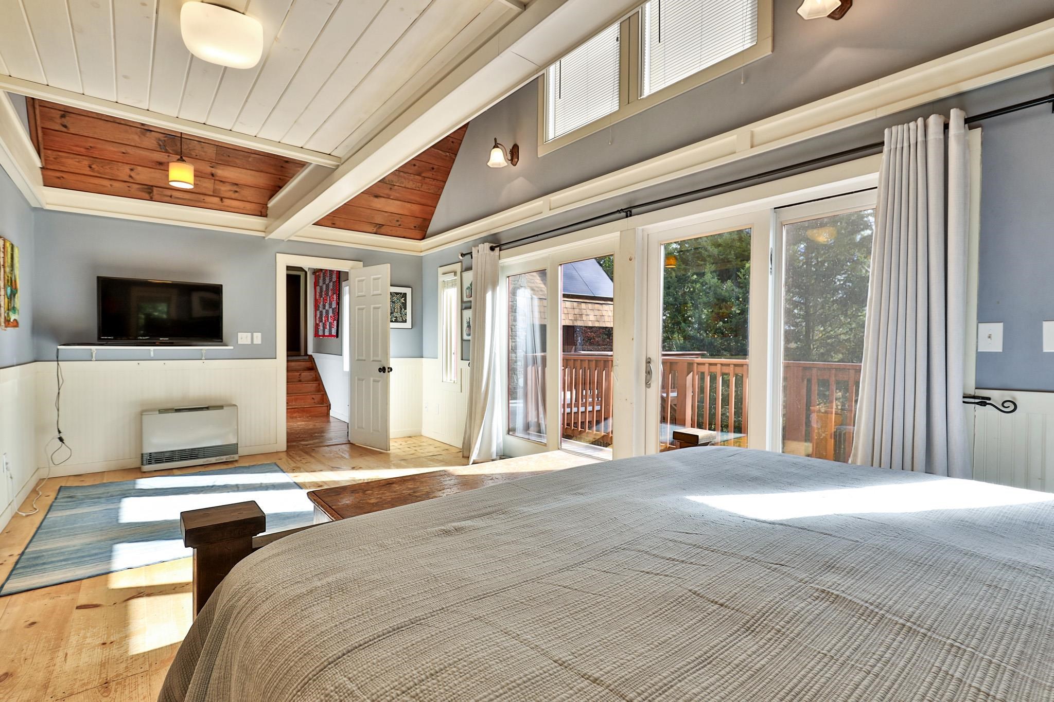 430 Hawk Mountain Road Pittsfield, VT 05762 - Photo 17 of 48