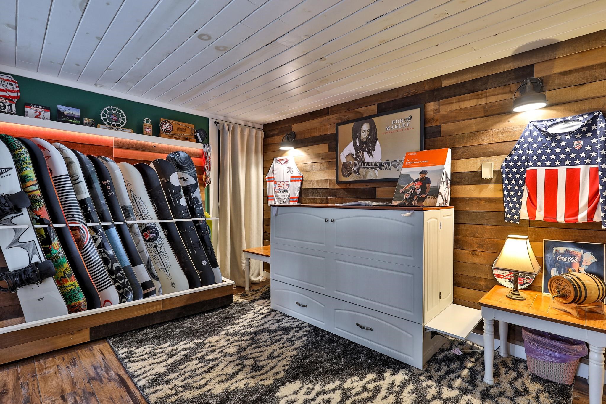 430 Hawk Mountain Road Pittsfield, VT 05762 - Photo 28 of 48