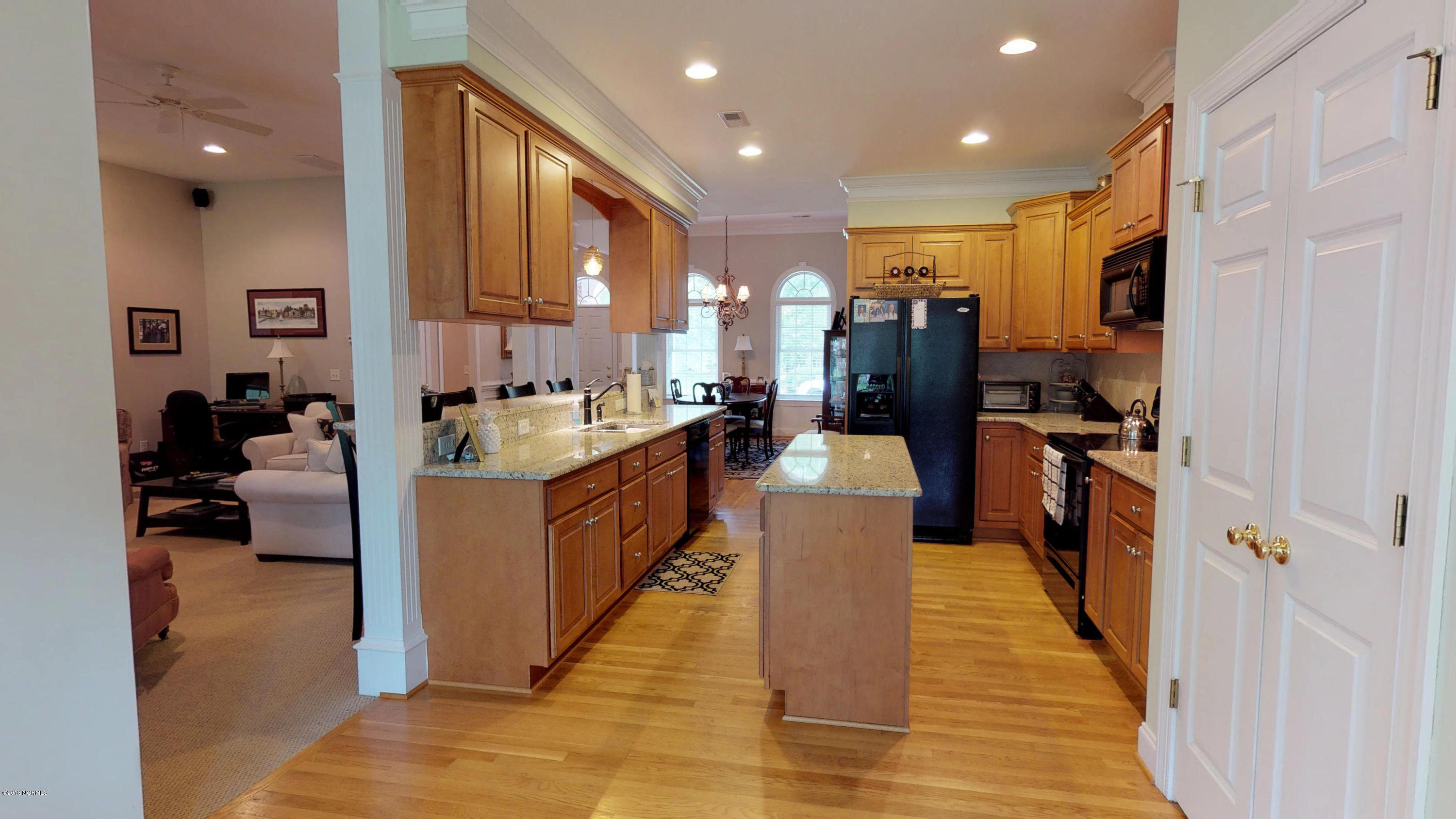 404 Lodge Road Washington, NC 27889 - Photo 19 of 36 404 Lodge Rd027
