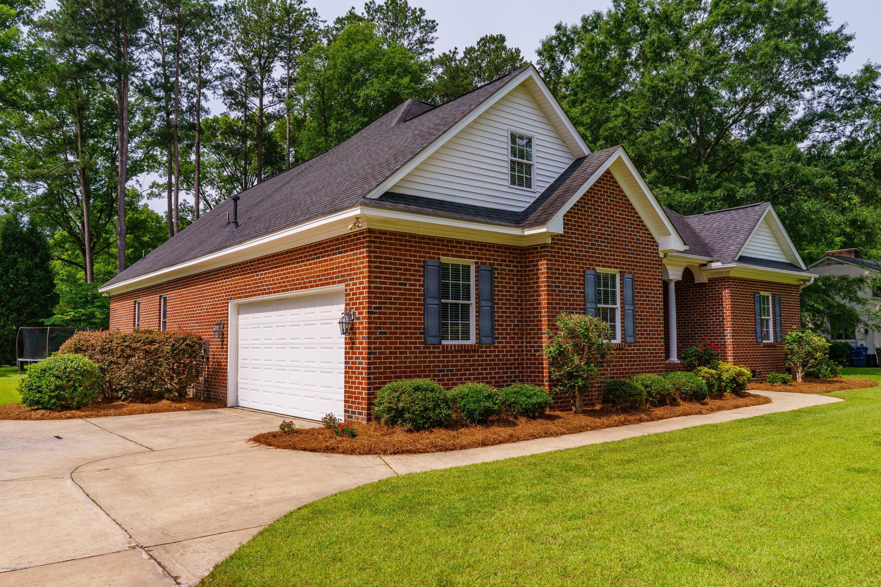 404 Lodge Road Washington, NC 27889 - Photo 2 of 36 404 Lodge Rd002