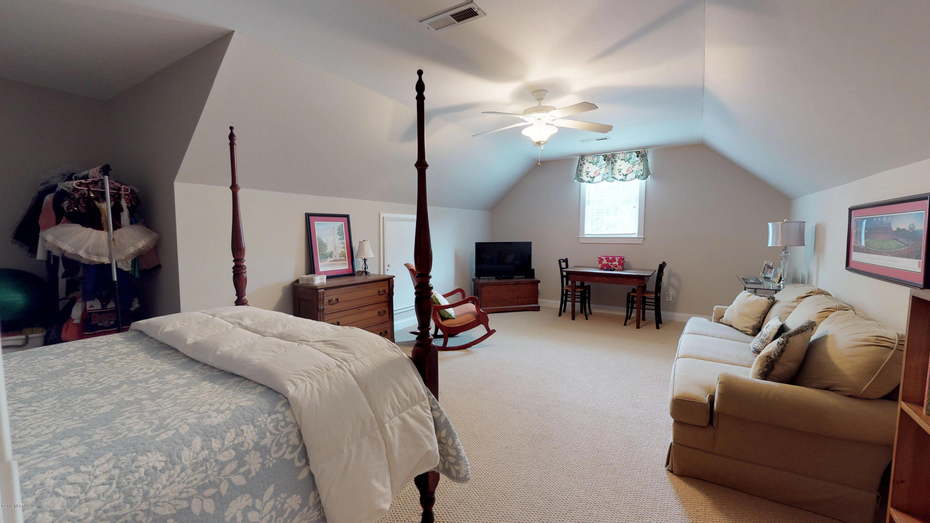 404 Lodge Road Washington, NC 27889 - Photo 35 of 36 404 Lodge Rd047