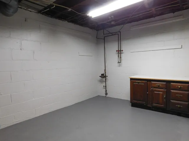 $194,000 | 160 Fairfield Drive, Coldwater, MI 49036