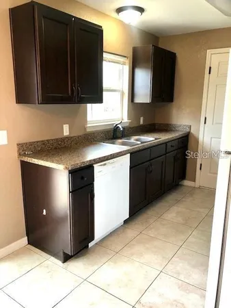 $1,600 | 16718 Southwest 21st Circle, Ocala, FL 34473