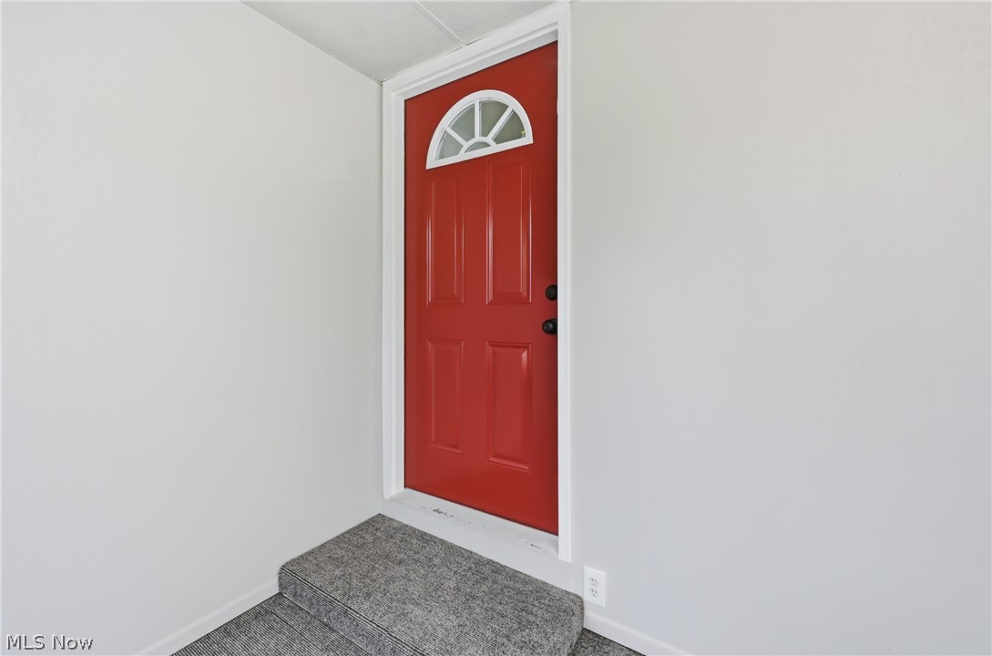 355 North 12th Street Sebring, OH 44672 - Photo 6 of 44