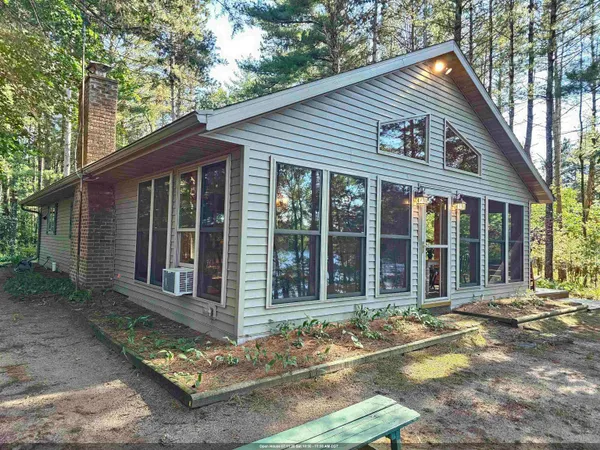 $625,000 | W5340 Badger Lane, Wild Rose, WI 54984
