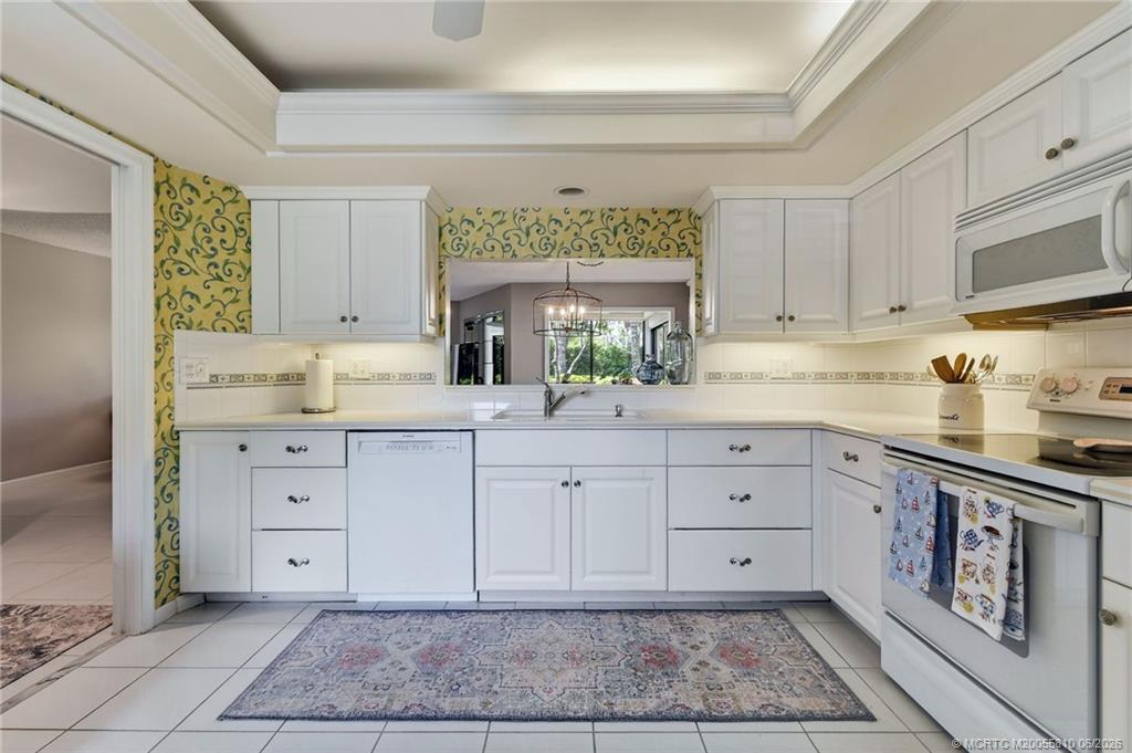 5152 Southeast Club Way, Unit 104 Stuart, FL 34997 - Photo 18 of 43