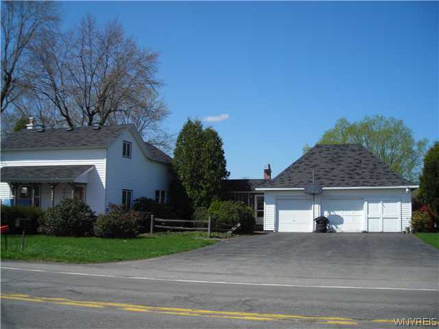 4174 Johnson Road Lockport Town, NY 14094 - Photo 1 of 1 Exterior Front
