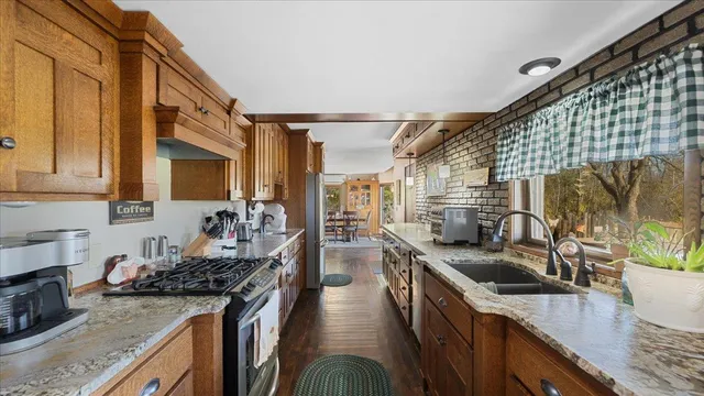 $484,000 | 27388 County Road 34, Paynesville, MN 56362