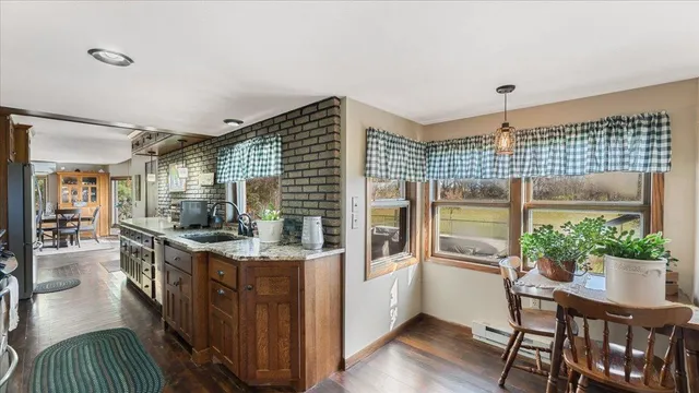 $484,000 | 27388 County Road 34, Paynesville, MN 56362