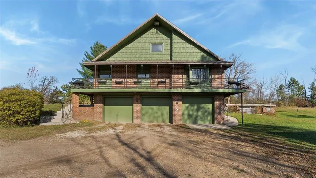 $484,000 | 27388 County Road 34, Paynesville, MN 56362